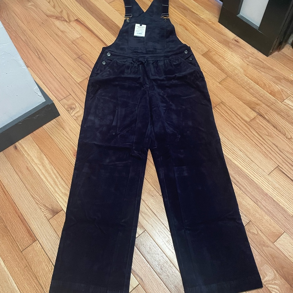 United by Blue Nightsky (Dark Blue) organic
Corduroy Overalls Small NWT